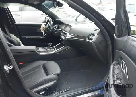 2020 BMW 3 Series 330I xDrive z USA, uszkodzony, nr VIN 3MW5R7J07L8B24714